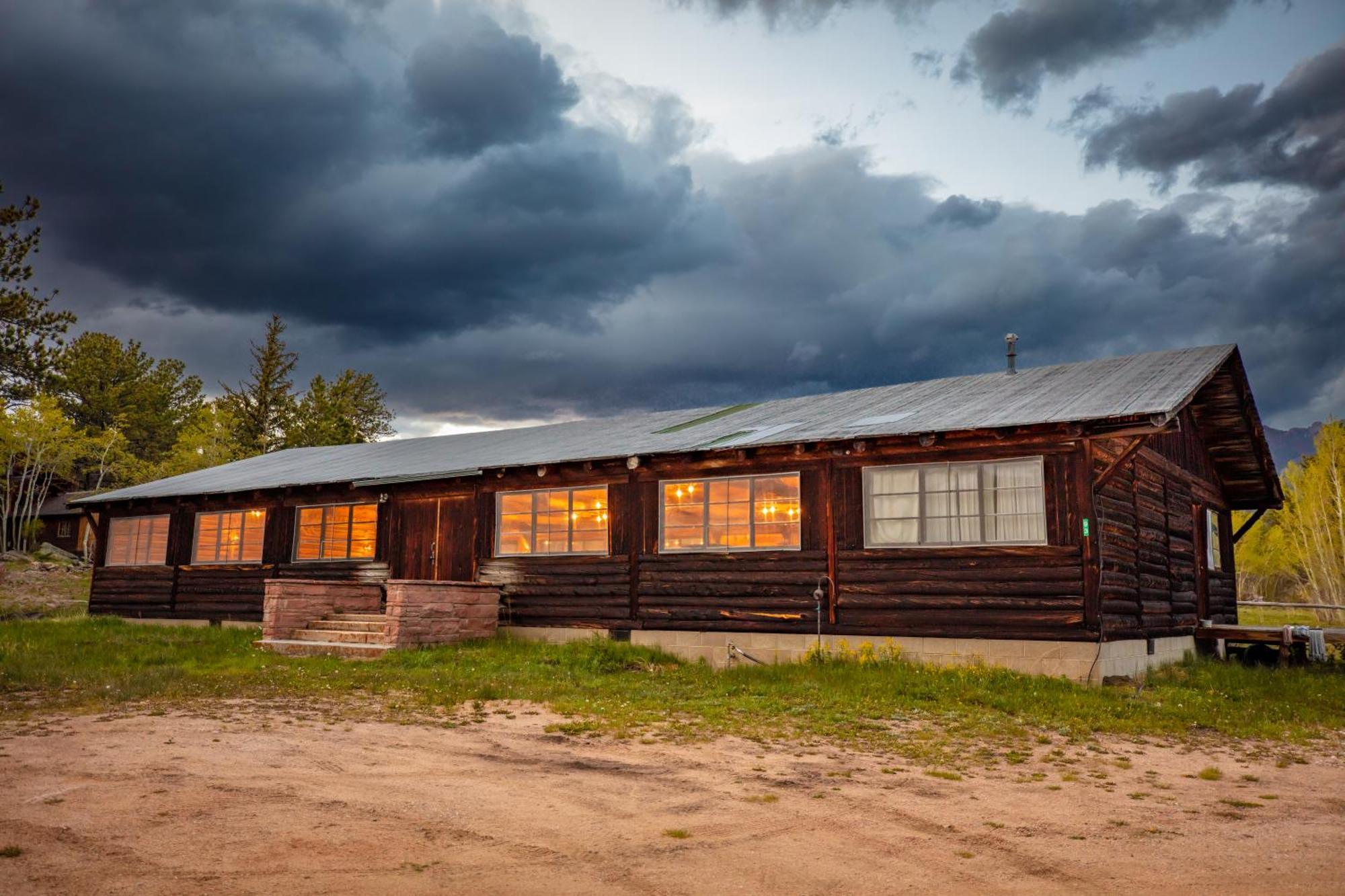 The Meeker Park Lodge Allenspark Exterior photo