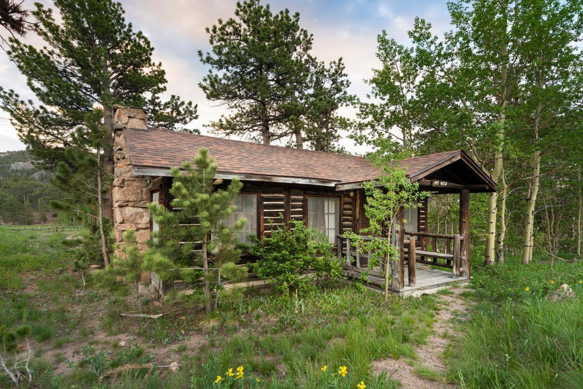 The Meeker Park Lodge Allenspark Exterior photo